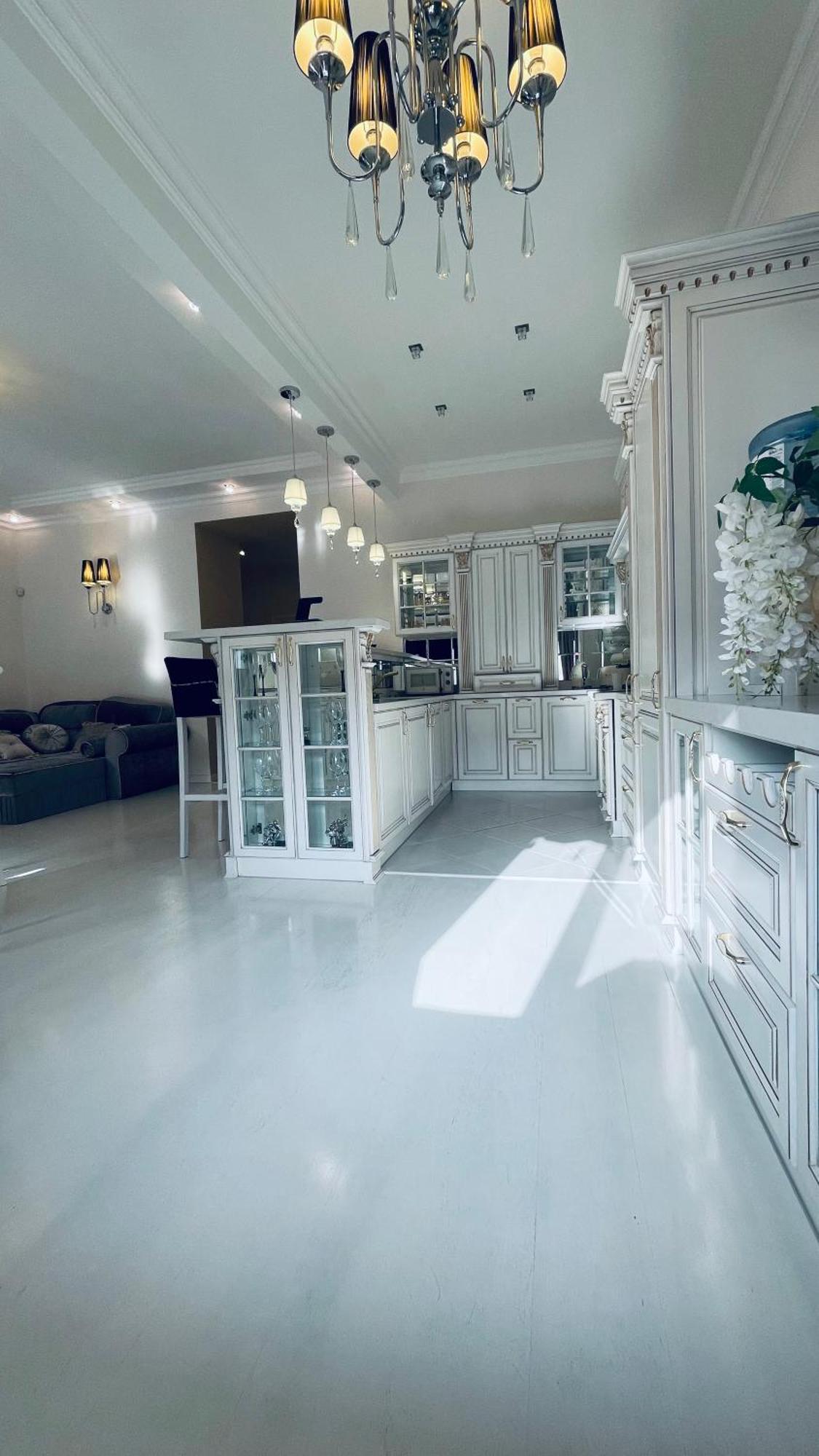 Luxury Design Apartments In The Center Of Kiev Exterior photo